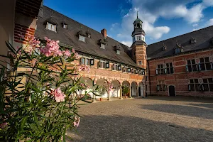 Schloss Reinbek image