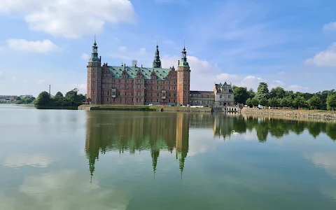 Frederiksborg Castle Gardens image