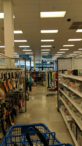 Clothing Store «Ross Dress for Less», reviews and photos, 1030 N Rengstorff Ave, Mountain View, CA 94043, USA