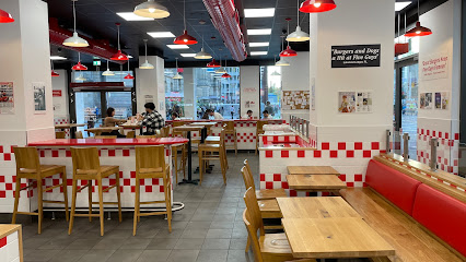 Five Guys Karlsruhe, Europaplatz - Kaiserstraße 215, 76133 Karlsruhe, Germany