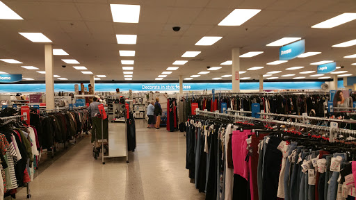 Clothing Store «Ross Dress for Less», reviews and photos, 3255 SW Cedar Hills Blvd, Beaverton, OR 97005, USA