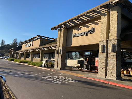 Grocery Store «Safeway», reviews and photos, 1115 Vine St, Healdsburg, CA 95448, USA