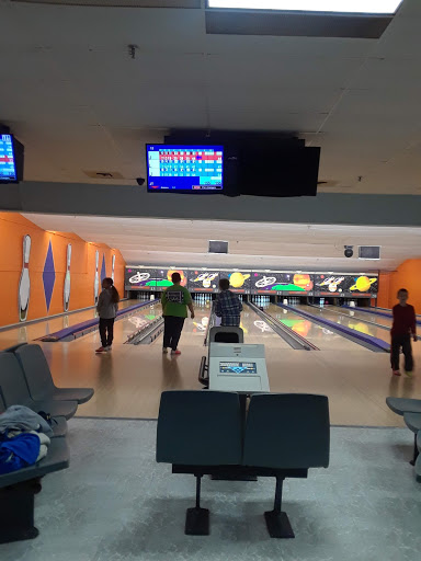 Bowling Alley «Vista Lanes Bowling Center», reviews and photos, 550 Oriskany Blvd, Yorkville, NY 13495, USA