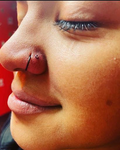 Tattoo Shop «Body Expressions Tattoo Studio», reviews and photos, 406 E Kingsbury St, Seguin, TX 78155, USA