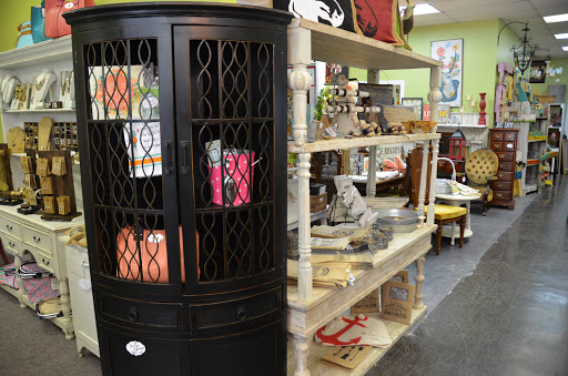 Boutique «The Pink Porch», reviews and photos, 1326 Trotwood Ave, Columbia, TN 38401, USA