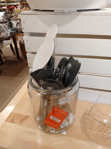 Kitchen Supply Store «Williams-Sonoma», reviews and photos, 9722 Great Hills Trail #150, Austin, TX 78759, USA