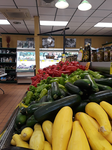 Grocery Store «D & D Market», reviews and photos, 675 Wolcott Hill Rd, Wethersfield, CT 06109, USA