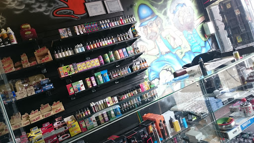 Tobacco Shop «Puffit Smoke & Vape Shop», reviews and photos, 4434 S Archer Ave, Chicago, IL 60632, USA