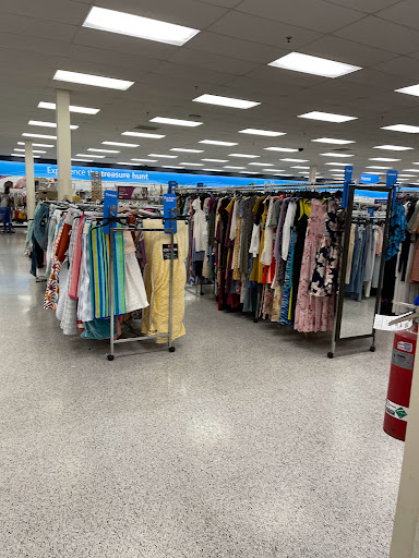 Shopping Mall «Richardson Square», reviews and photos, 501 S Plano Rd, Richardson, TX 75081, USA