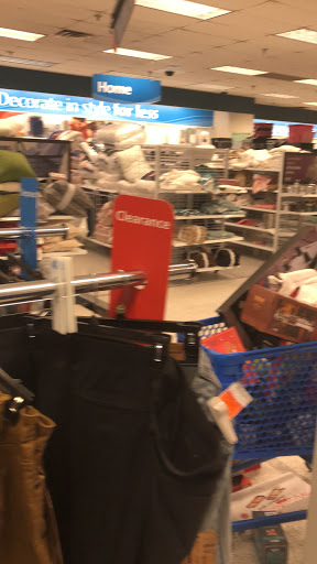 Clothing Store «Ross Dress for Less», reviews and photos, 13065 Lee Jackson Memorial Hwy, Fairfax, VA 22033, USA