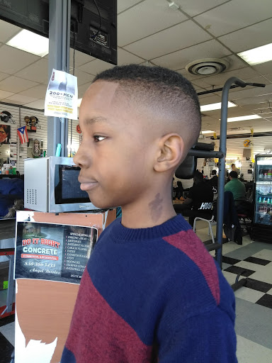 Barber Shop «Top Notch Barber Shop», reviews and photos, 5811 S Crescent Blvd, Pennsauken Township, NJ 08110, USA