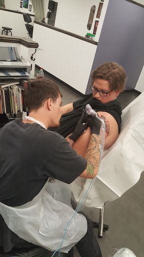 Tattoo Shop «High Resolution Tattoo», reviews and photos, 3617 Perkins Rd, Baton Rouge, LA 70808, USA