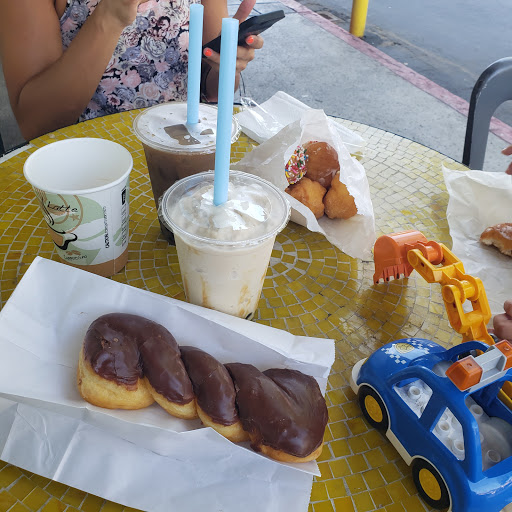 Donut Shop «Spudnuts Donuts», reviews and photos, 8225 Topanga Canyon Blvd, Canoga Park, CA 91304, USA