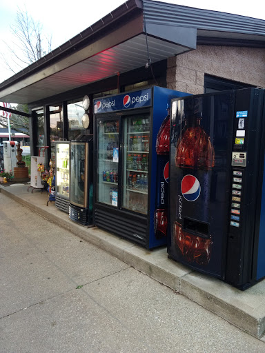 31625 Vine St, Willowick, OH 44095, USA