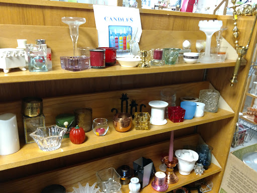 Thrift Store «Freedom Treasures Resale Store», reviews and photos, 7570 Cooley Lake Rd, Waterford Twp, MI 48327, USA