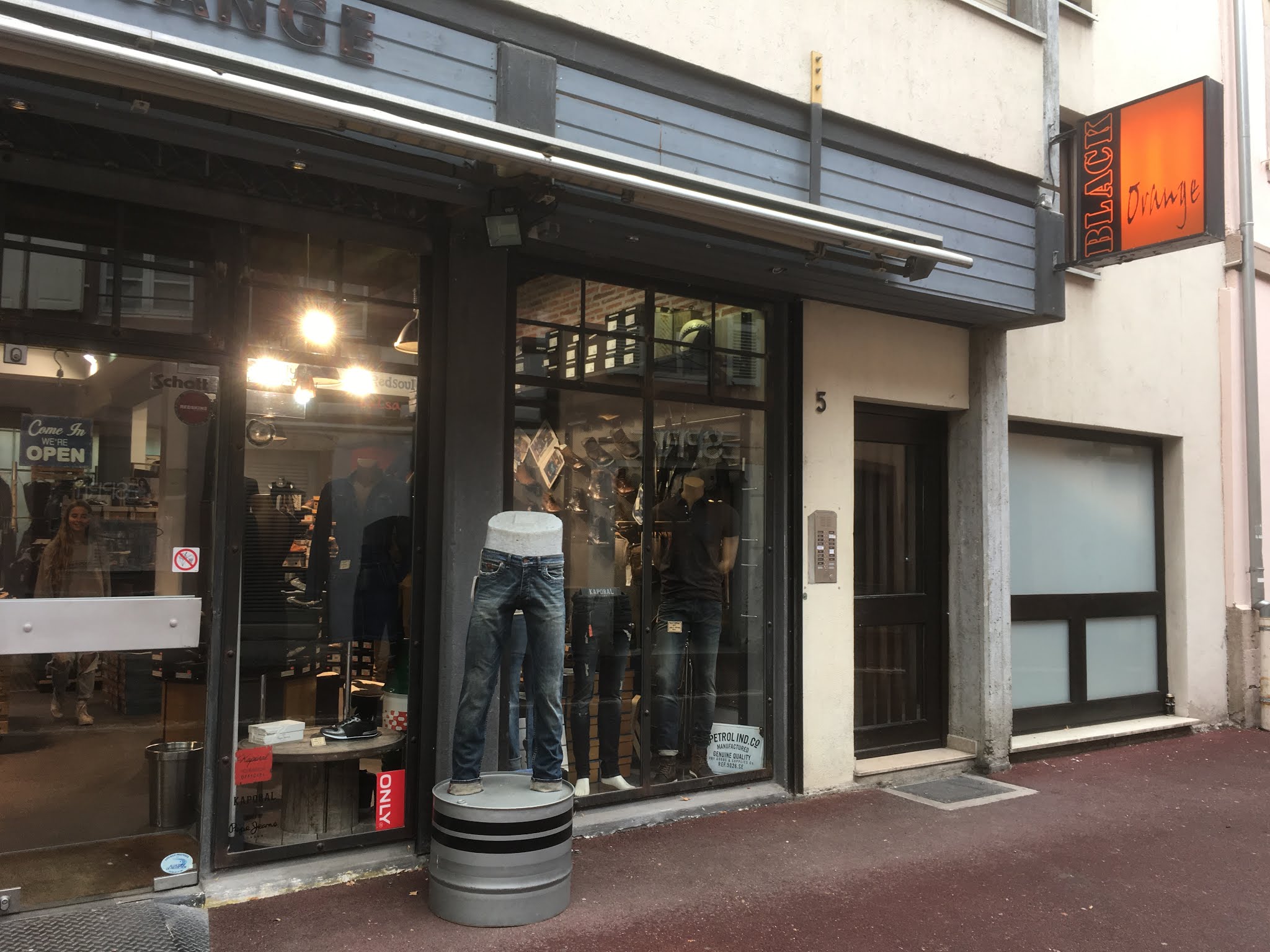 Photo n° 1 de l'avis de Cameron.o fait le 18/03/2019 à 01:33
