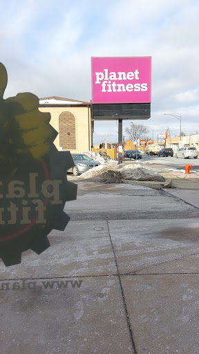 Gym «Planet Fitness», reviews and photos, 2560 N Harlem Ave, Elmwood Park, IL 60707, USA