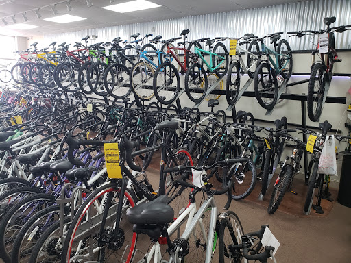 Bicycle Store «Bike Shop Cycle Spectrum Orlando», reviews and photos, 457 N Alafaya Trail, Orlando, FL 32828, USA
