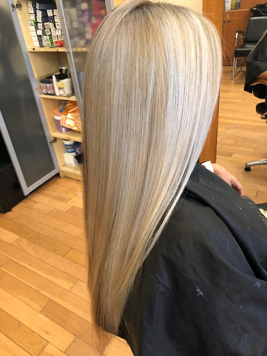 Beauty Salon «Velvet Roses Beauty Salon», reviews and photos, 321 Grand St, Brooklyn, NY 11211, USA