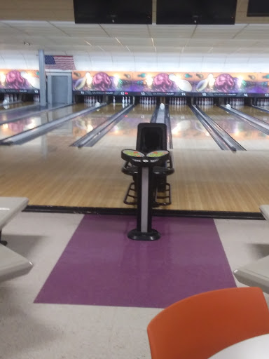 Bowling Alley «Crest Lanes Inc», reviews and photos, 2014 W 2nd St, Marion, IN 46952, USA