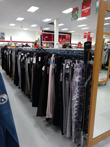 Department Store «T.J. Maxx & HomeGoods», reviews and photos, 2356 Virginia Beach Blvd, Virginia Beach, VA 23454, USA