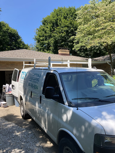 Truck Accessories Store «Car Gear», reviews and photos, 110 N Main St, Akron, OH 44308, USA