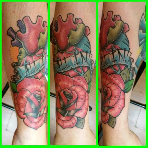 Tattoo Shop «Lady Luck Tattoo Studio», reviews and photos, 220 N Benton St, Woodstock, IL 60098, USA