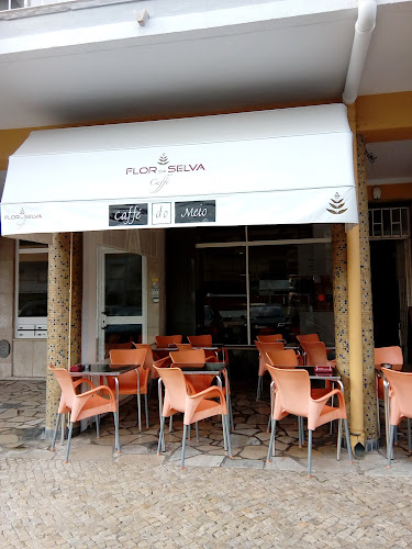 Caffé do Meio em Carcavelos