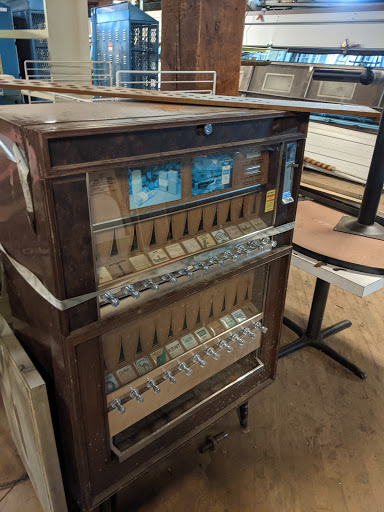 Door Supplier «Bauer Brothers Salvage», reviews and photos, 2432 N 2nd St, Minneapolis, MN 55411, USA