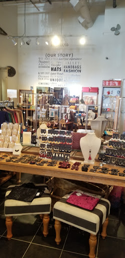 Fashion Accessories Store «Lou Lou Boutiques», reviews and photos, 179 Main St, Annapolis, MD 21401, USA