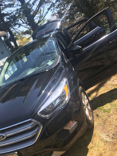 Strictly by hand car detail en Cape May