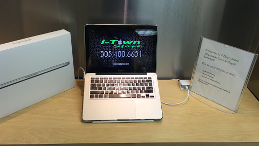 Electronics Store «I-Town Store», reviews and photos, 217 SE 1st St, Miami, FL 33131, USA
