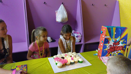 Amusement Center «Dizzy Family Fun Center», reviews and photos, 455 Weaver Park Rd #100, Longmont, CO 80501, USA