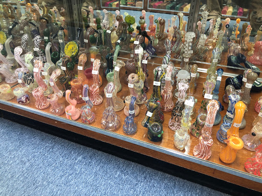 Tobacco Shop «Northern Lights 2», reviews and photos, 270 Enfield St, Enfield, CT 06082, USA