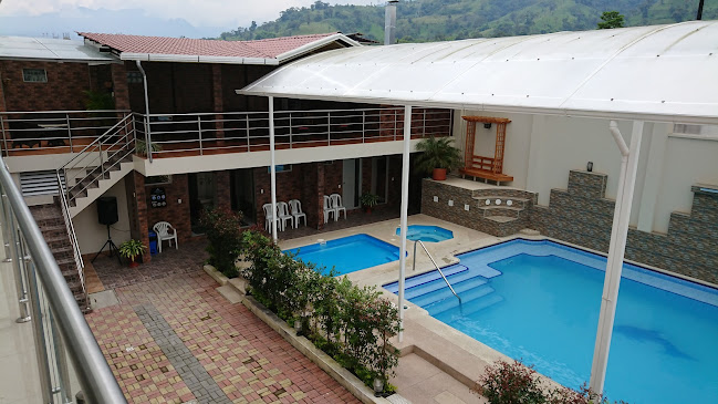 Carlos Acosta, San Francisco de Borja, Ecuador