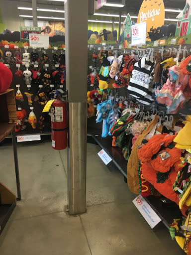 Pet Supply Store «Petco Animal Supplies», reviews and photos, 1011 University Blvd #100, Suffolk, VA 23435, USA