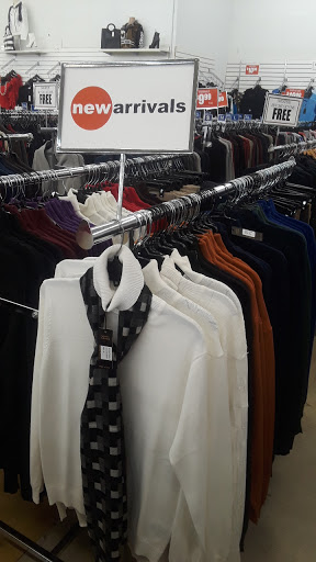 Discount Store «Greenbriar Discount Mall», reviews and photos, 2975 Headland Dr SW, Atlanta, GA 30311, USA