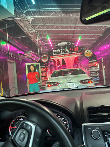 Showroom Shine Car Wash en Glen Burnie