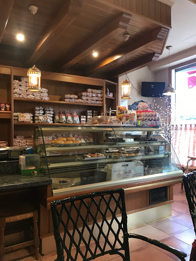 Cafetería Pastelería El Molino en Valdepeñas de Jaén, Jaén