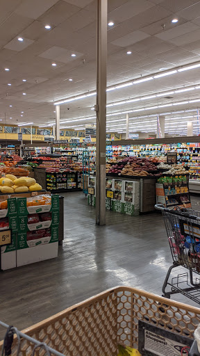 Grocery Store «Safeway», reviews and photos, 1767 E Prince Rd, Tucson, AZ 85719, USA