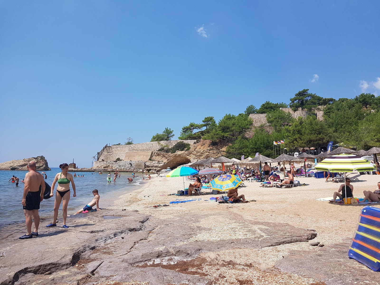 Fotografie cu Metalia beach cu golful spațios