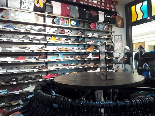 Clothing Store «Zumiez», reviews and photos, 1850 Adams St #530, Mankato, MN 56001, USA