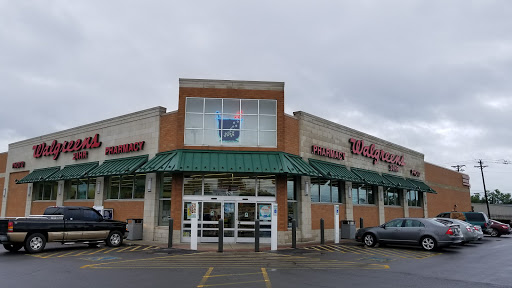 Walgreens, 826 N Main St, Shelbyville, TN 37160, USA, 