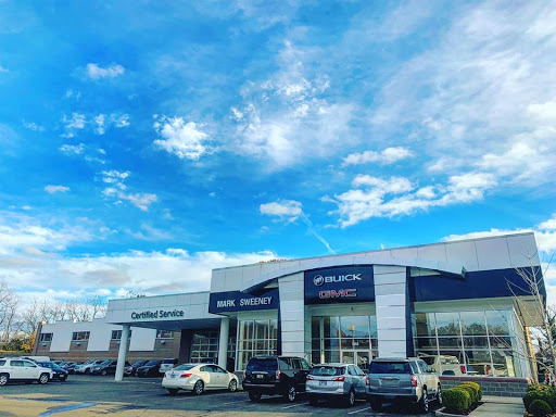 Car Dealer «Mark Sweeney Buick GMC», reviews and photos, 3365 Highland Ave, Cincinnati, OH 45213, USA