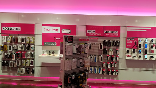 Cell Phone Store «T-Mobile», reviews and photos, 62 Sunrise Hwy, Lindenhurst, NY 11757, USA