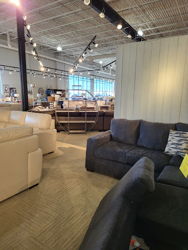 Furniture Store «Havertys Furniture», reviews and photos, 1212 N Eastgate Ave, Springfield, MO 65802, USA