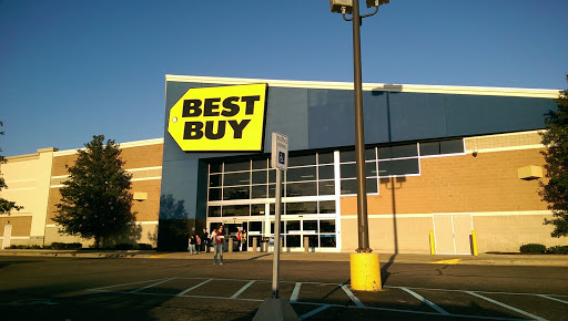Electronics Store «Best Buy», reviews and photos, 3549 W Shore Dr, Holland, MI 49424, USA