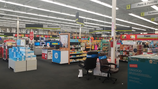 Office Supply Store «Staples», reviews and photos, 809 Industrial Blvd, Smyrna, TN 37167, USA
