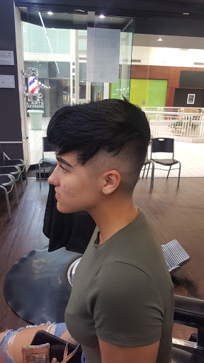 Barber Shop «Flashlight Barber Shop», reviews and photos, 200 Towne Center Cir, Sanford, FL 32771, USA