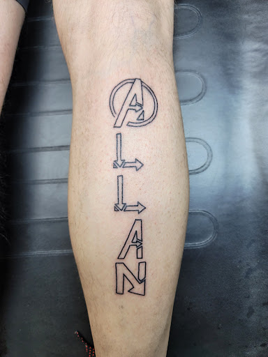 Tattoo Shop «American Tradition Tattoo», reviews and photos, 121 E Main St, Circleville, OH 43113, USA